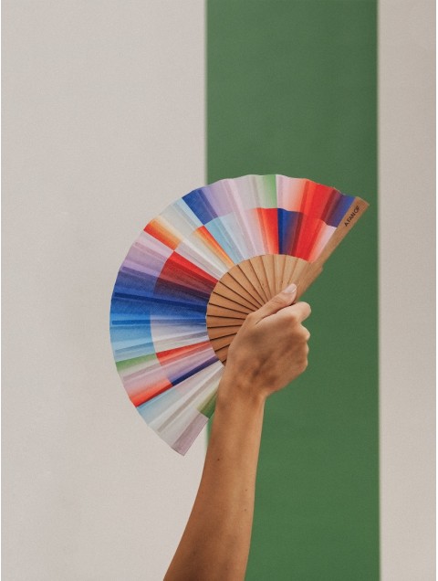 A FAN OF Rainbow Spin Fan