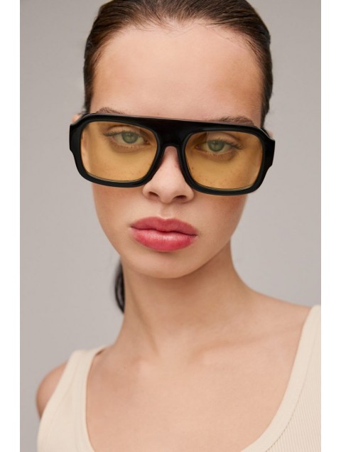 A\V SunglaSSES Mila  Black sunglasses with yellow lenses