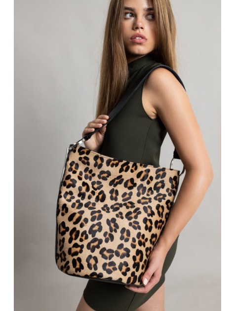 CLIC JEWELS SANDRA BUCKETBAG (animal print ponyskin/black dolaro genuine leather) Λεοπάρ τσάντα CLIC JEWELS SANDRA BUCKETBAG (animal print ponyskin/black dolaro genuine leather) Λεοπάρ τσάντα