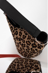 CLIC JEWELS SANDRA BUCKETBAG (animal print ponyskin/black dolaro genuine leather) Λεοπάρ τσάντα