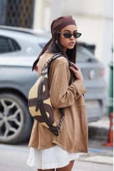 ELENA ATHANASIOU Body Bag EA Logo Τσάντα Χιαστί Vanilla Small