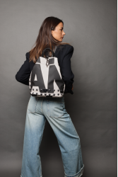 ELENA ATHANASIOU Hype Black N’ Metal Backpack EA Logo Ασπρόμαυρη Γυναικεία Τσάντα Πλάτης