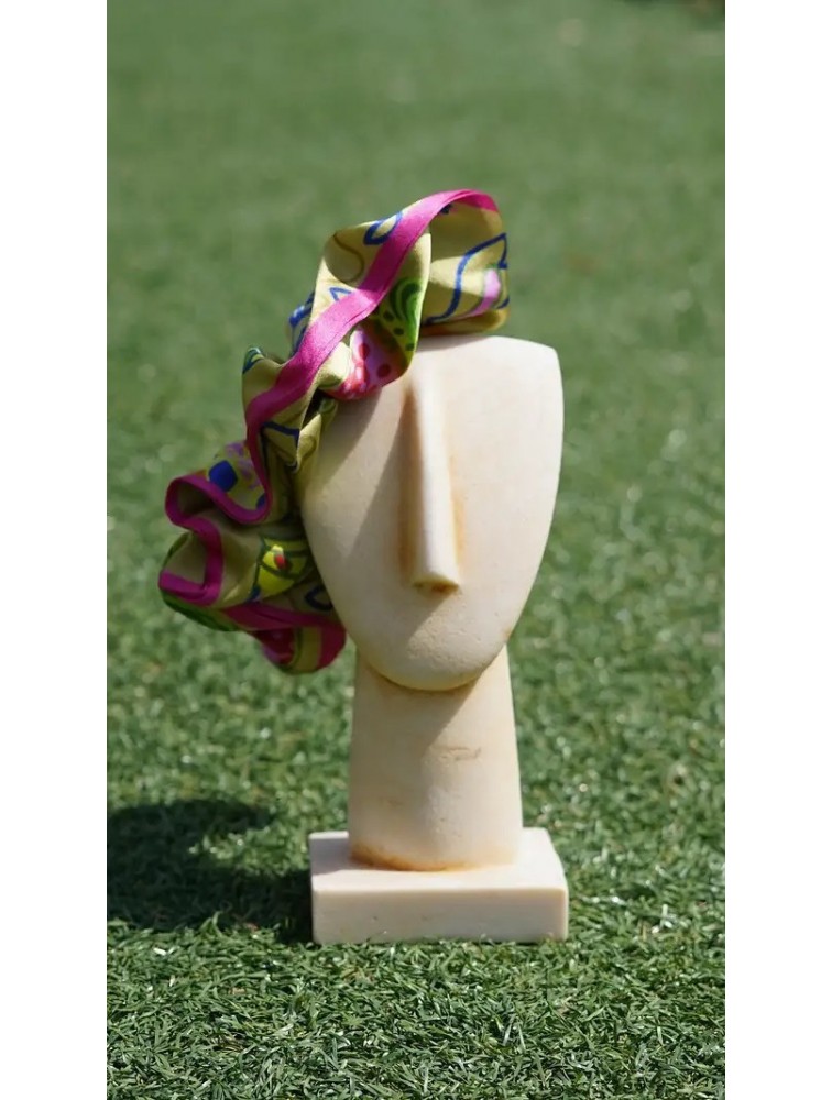 EMMANUELLE SILK Lime Strawberry Tart scrunchy