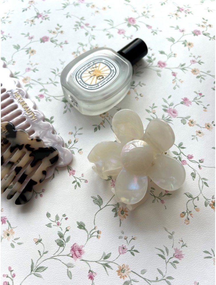HEY BEAUTY Daisy Clip in Pearl Περλέ Κλάμερ