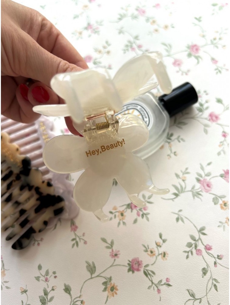 HEY BEAUTY Daisy Clip in Pearl Περλέ Κλάμερ