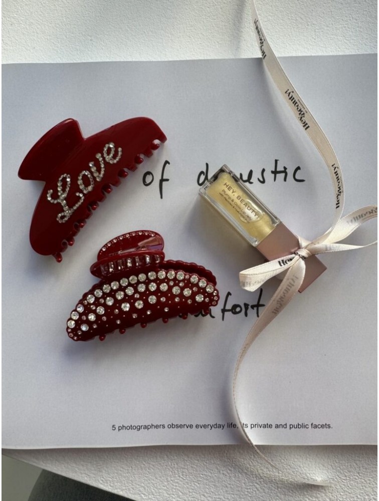 HEY BEAUTY Big Crystal Self Love in Glossy Red Κόκκινο Κλάμερ