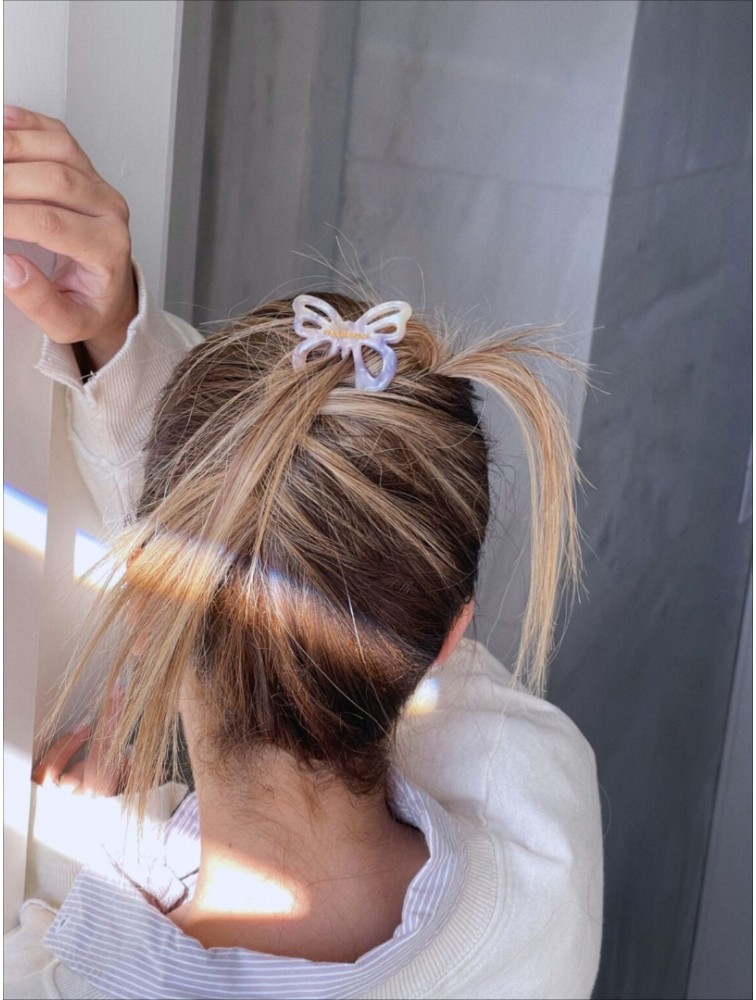 HEY BEAUTY Butterfly Pin in Purple Sugar Καρφίτσα Πεταλούδας