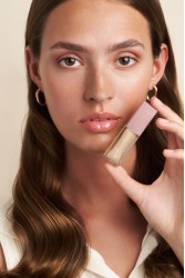 HEY BEAUTY Plump & Glow Lip Jelly in Miel