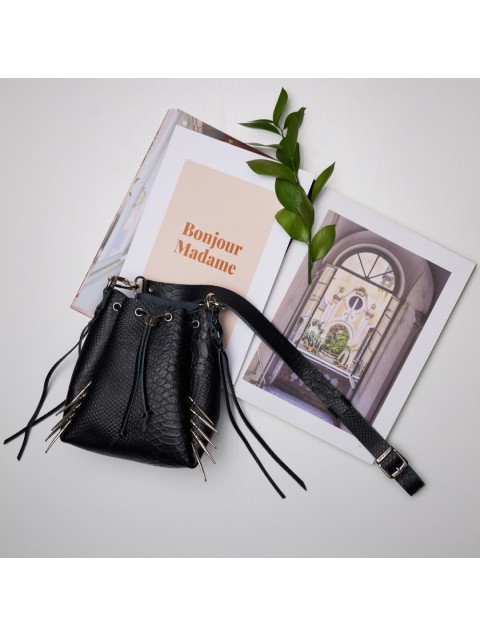 INDIVIDUAL Brake me shake me Black Leather Women's Pouch With Nickel Details