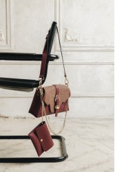 INDIVIDUAL Go Your Own Way Bordeaux Women's Leather Shoulder Bag With Gold Buckle
