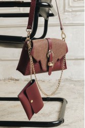 INDIVIDUAL Go Your Own Way Bordeaux Women's Leather Shoulder Bag With Gold Buckle