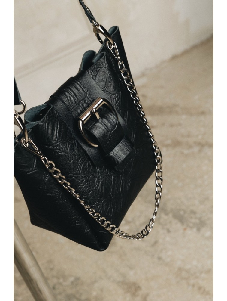 INDIVIDUAL Missing Black Leather Women's Bag With Nickel Details
