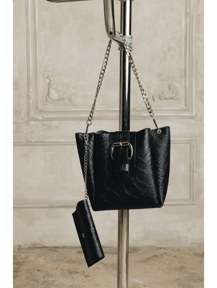INDIVIDUAL Missing Black Leather Women's Bag With Nickel Details
