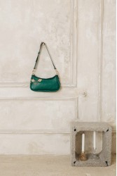 INDIVIDUAL Rushmere shoulder bag fortest green