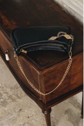 INDIVIDUAL Rushmere Black leather bag with metal elements