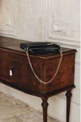 INDIVIDUAL Rushmere Black leather bag with metal elements