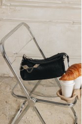 INDIVIDUAL Rushmere Black leather bag with metal elements