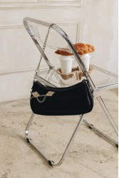 INDIVIDUAL Rushmere Black leather bag with metal elements