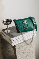 INDIVIDUAL Don't stop the dance Green leather women's shoulder bag with nickel buckle