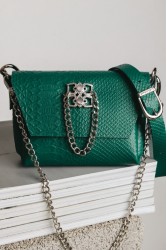 INDIVIDUAL Don't stop the dance Green leather women's shoulder bag with nickel buckle