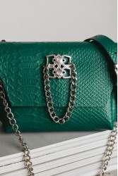 INDIVIDUAL Don't stop the dance Green leather women's shoulder bag with nickel buckle