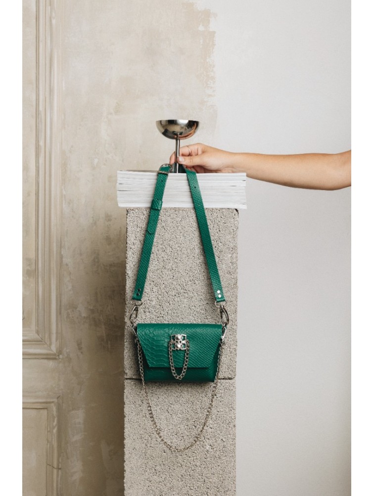 INDIVIDUAL Don't stop the dance Green leather women's shoulder bag with nickel buckle