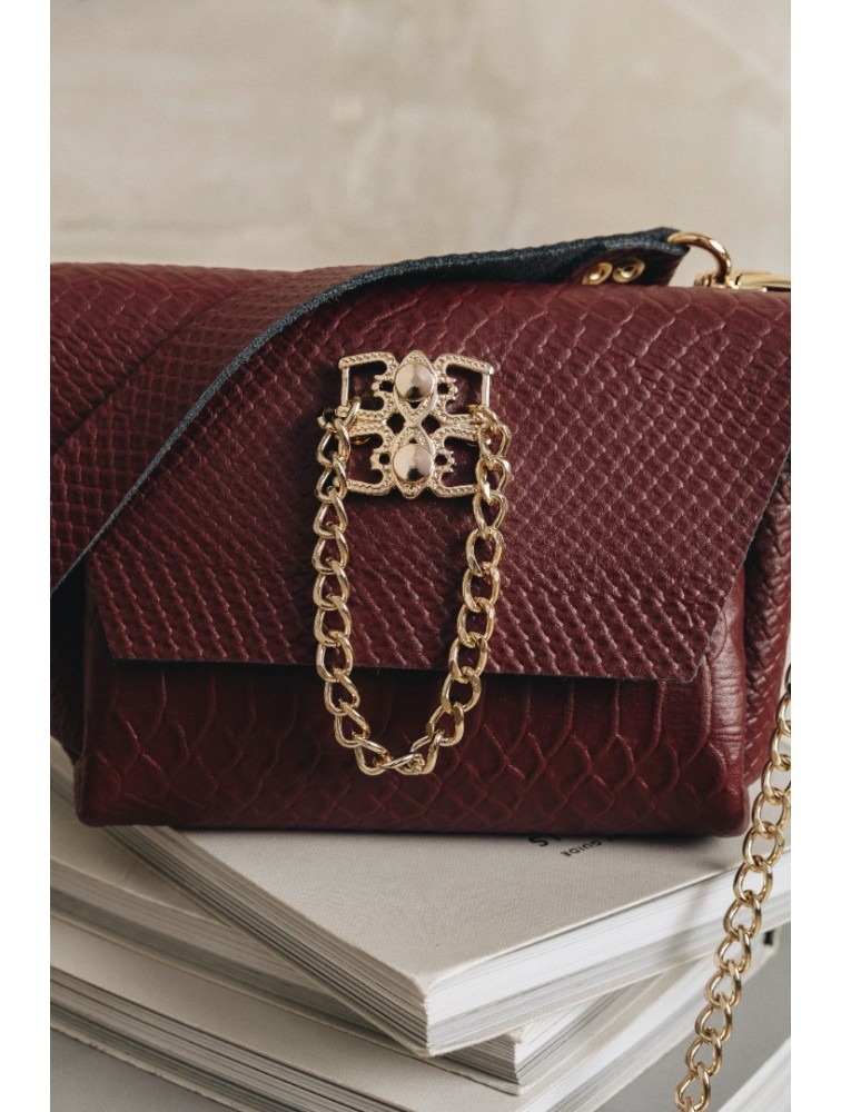 INDIVIDUAL Don't stop the dance Bordeaux leather women's shoulder bag with gold buckle