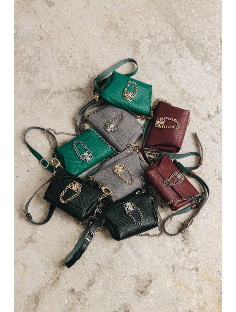 INDIVIDUAL Don't stop the dance Green leather women's shoulder bag with nickel buckle