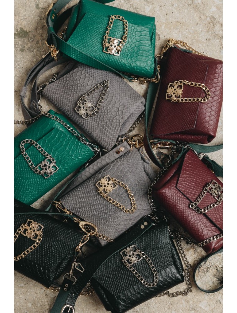 INDIVIDUAL Don't stop the dance Green leather women's shoulder bag with nickel buckle