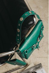 INDIVIDUAL Messy Green Leather Women's Bag With Nickel Details
