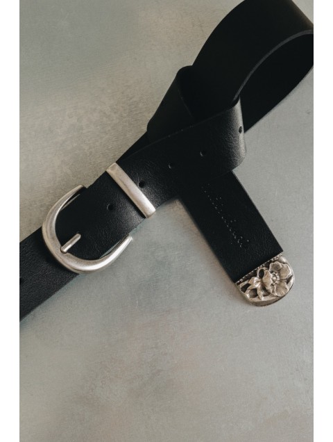 INDIVIDUAL Sweet Caroline Μαύρη δερμάτινη ζώνη με νίκελ μεταλλικά στοιχεία