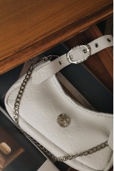 INDIVIDUAL Kashmir  Shoulder Bag Off-White Nickel