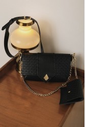 INDIVIDUAL Old and Wise Shoulder Bag Black Gold LIMITED