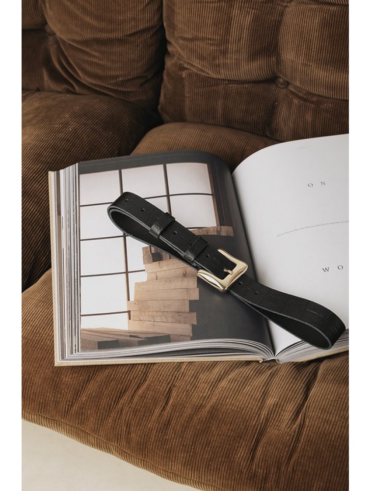 INDIVIDUAL Ordinary Black Gold Leather Belt