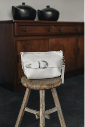 INDIVIDUAL Rhiannon Clutch Bag Off-White Nickel