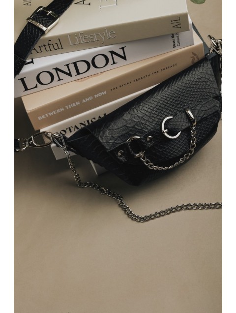 INDIVIDUAL Strong Enough Waist Bag Black Nickel Μαύρη Δερμάτινη Γυναικεία Τσάντα  Μέσης με Νίκελ Αγκράφα