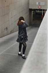 INDIVIDUAL Wings Shoulder Bag Black Nickel
