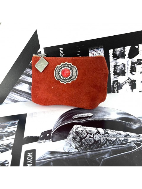 LA VITA HANDBAGS Handmade leather wallet with metal accessories