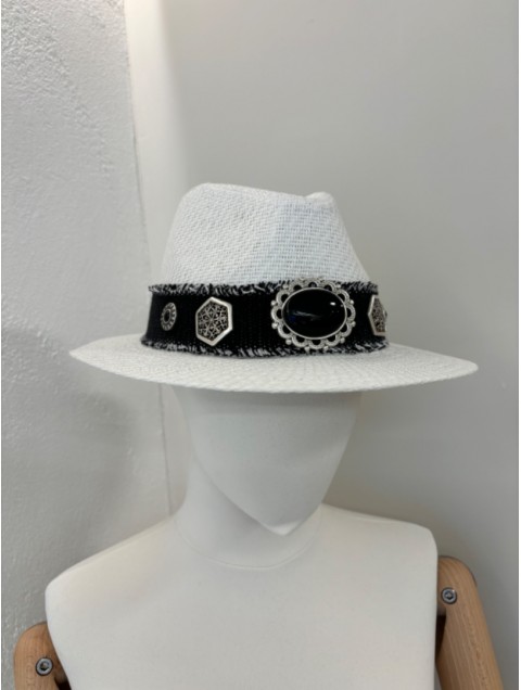 LA VITA HANDBAGS Handmade Women's White hat with black band