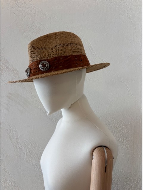 LA VITA HANDBAGS Handmade Straw Women's Beige Hat With Silver Buckles