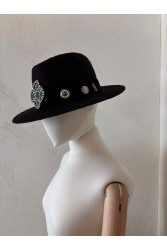 LA VITA HANDBAGS Handmade Women's Black Straw Hat With Silver Buckles