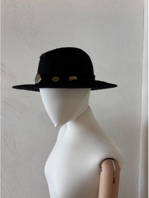 LA VITA HANDBAGS Handmade Women's Black Straw Hat With Gold Buckles