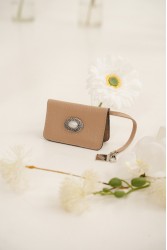 LA VITA HANDBAGS Core Clay Handmade Leather Beige Card Holder