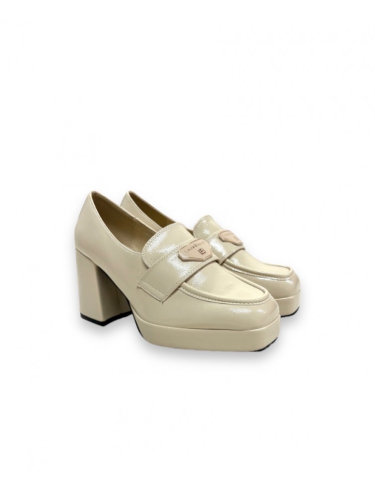 LAURA BIAGIOTTI Μπεζ λουστρίνι γυναικεία Loafers