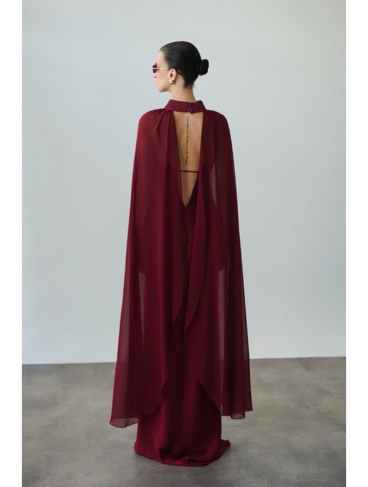 MIX AND MATCH Turtleneck Cape Cherry Red