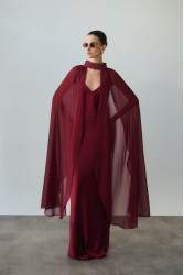 MIX AND MATCH Turtleneck Cape Cherry Red