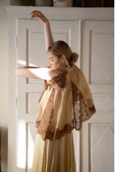 NIDODILEDA Between Topdress Embroidered Lace Embellished Light Yellow