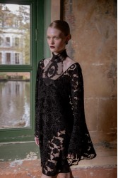 NIDODILEDA Sum Dress Black Velvet Chrochet Μαύρο Βελούδινο Φόρεμα Κροσέ