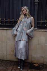 NIDODILEDA Tariya Top Sequined Slitted