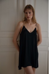 NIDODILEDA Autumn mini dress Μαύρο μίνι φόρεμα